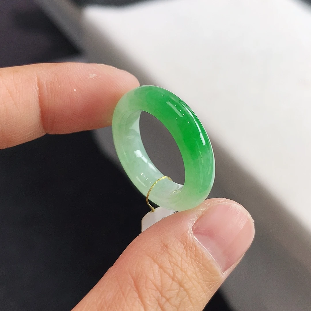 翡翠未镶嵌戒指16号