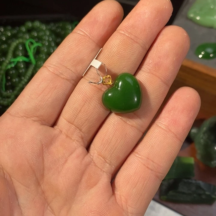 ****⁷和田玉未镶嵌吊坠(不含链)