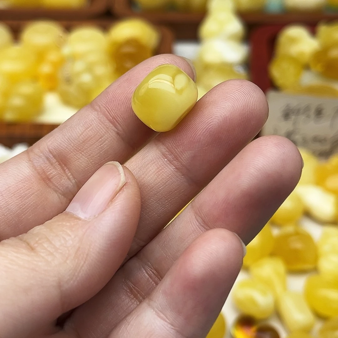 蜜蜡未镶嵌裸石天然