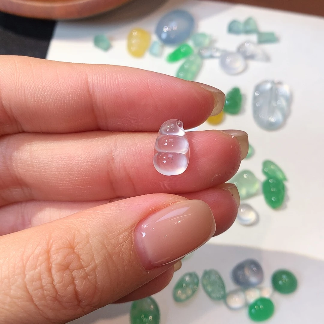 【闪购商品】翡翠配石高冰玻璃种福豆