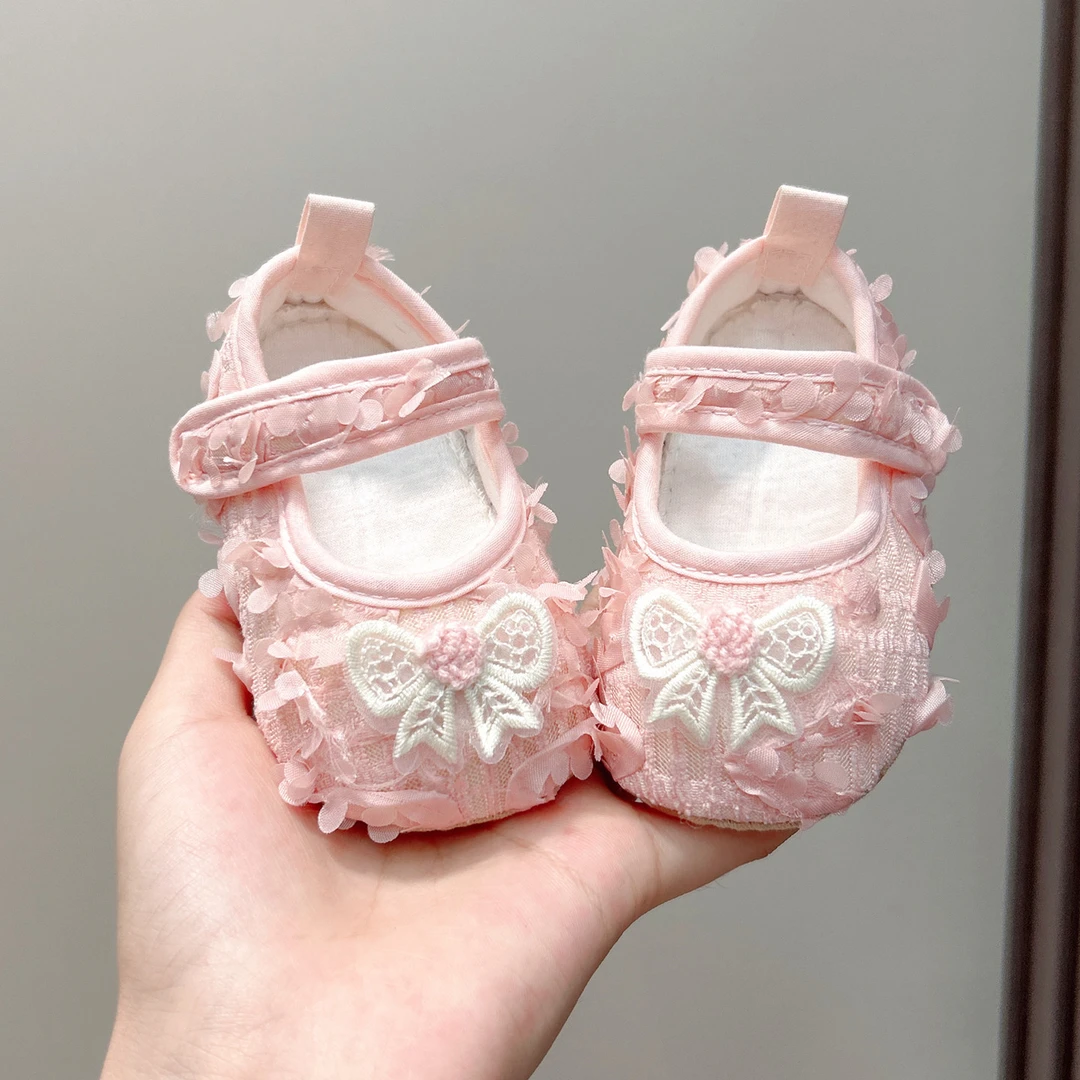 秋季新款宝宝鞋公主鞋花瓣生日鞋法式粉色米白色软底布鞋女宝0-1
