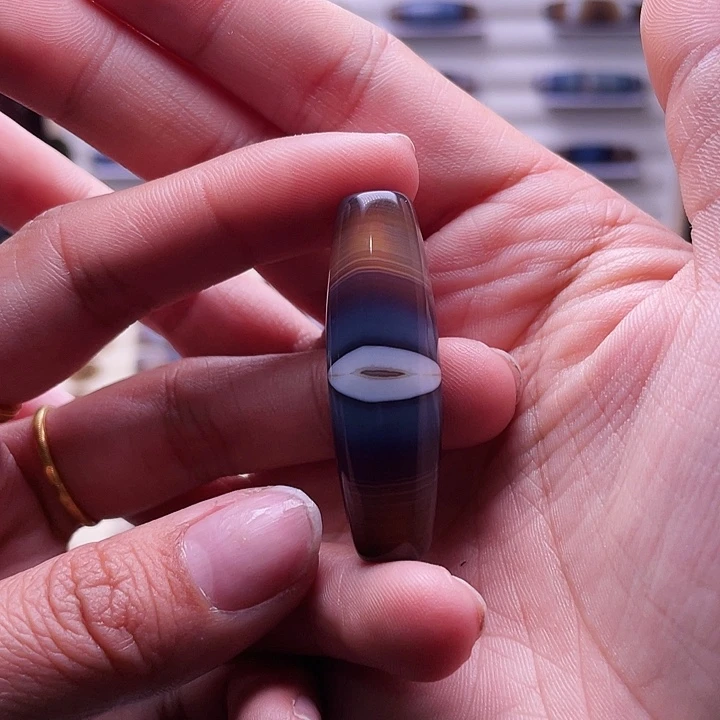 狂***物玛瑙/玉髓未镶嵌颈饰