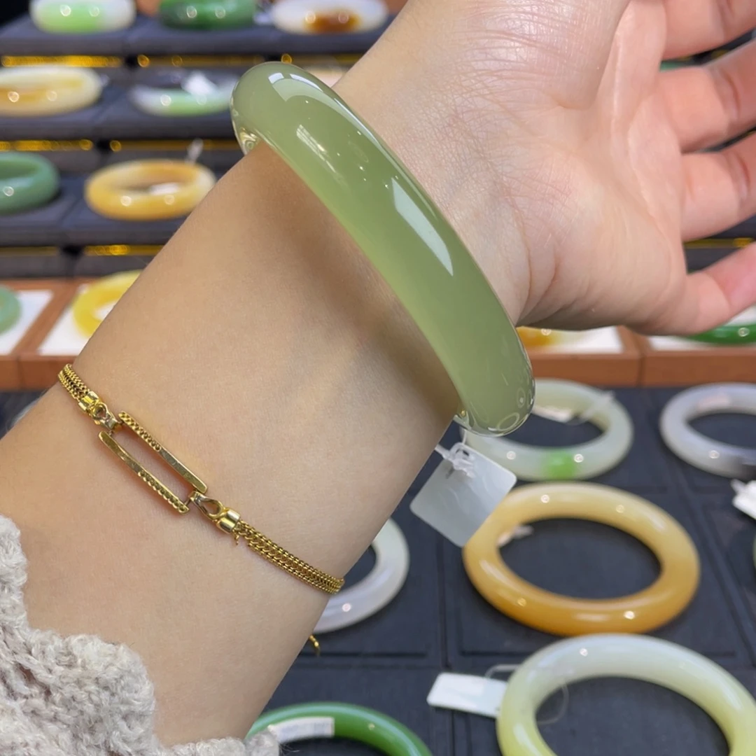 和田玉未镶嵌手镯翠青手镯56