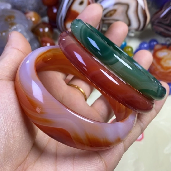 马***)玛瑙/玉髓未镶嵌珠宝半成品