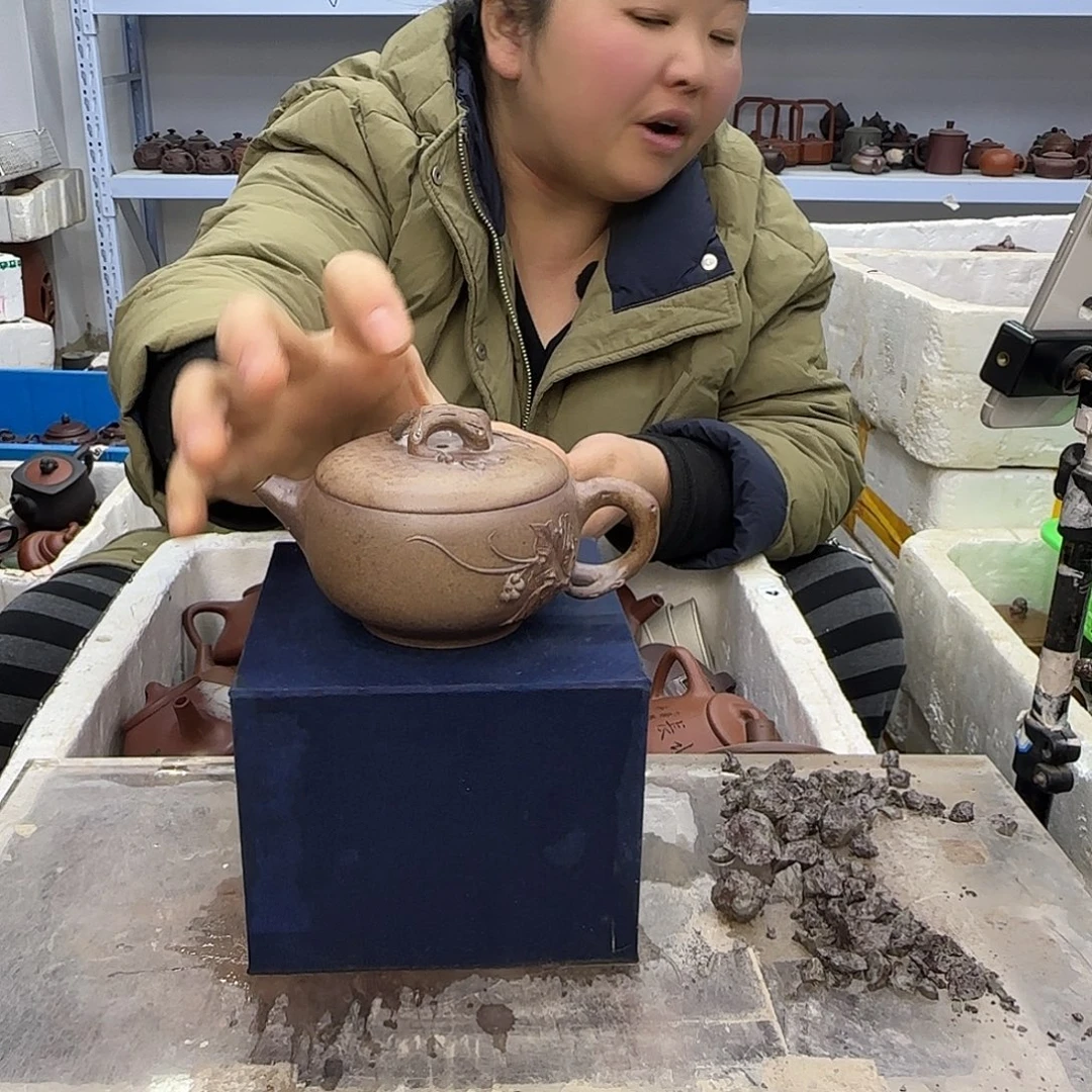 茶壶紫砂宜兴紫砂壶瑕疵处理