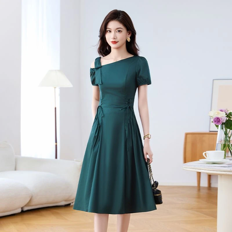 广州十三行高端连衣裙2025新款今年流行爆款端庄大气减龄裙子女夏