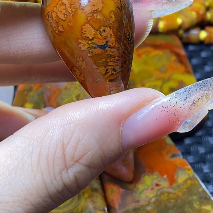 玛瑙/玉髓颈饰未镶嵌