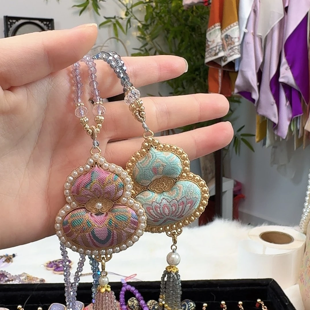 溱***濛织绣纯手工手工制作