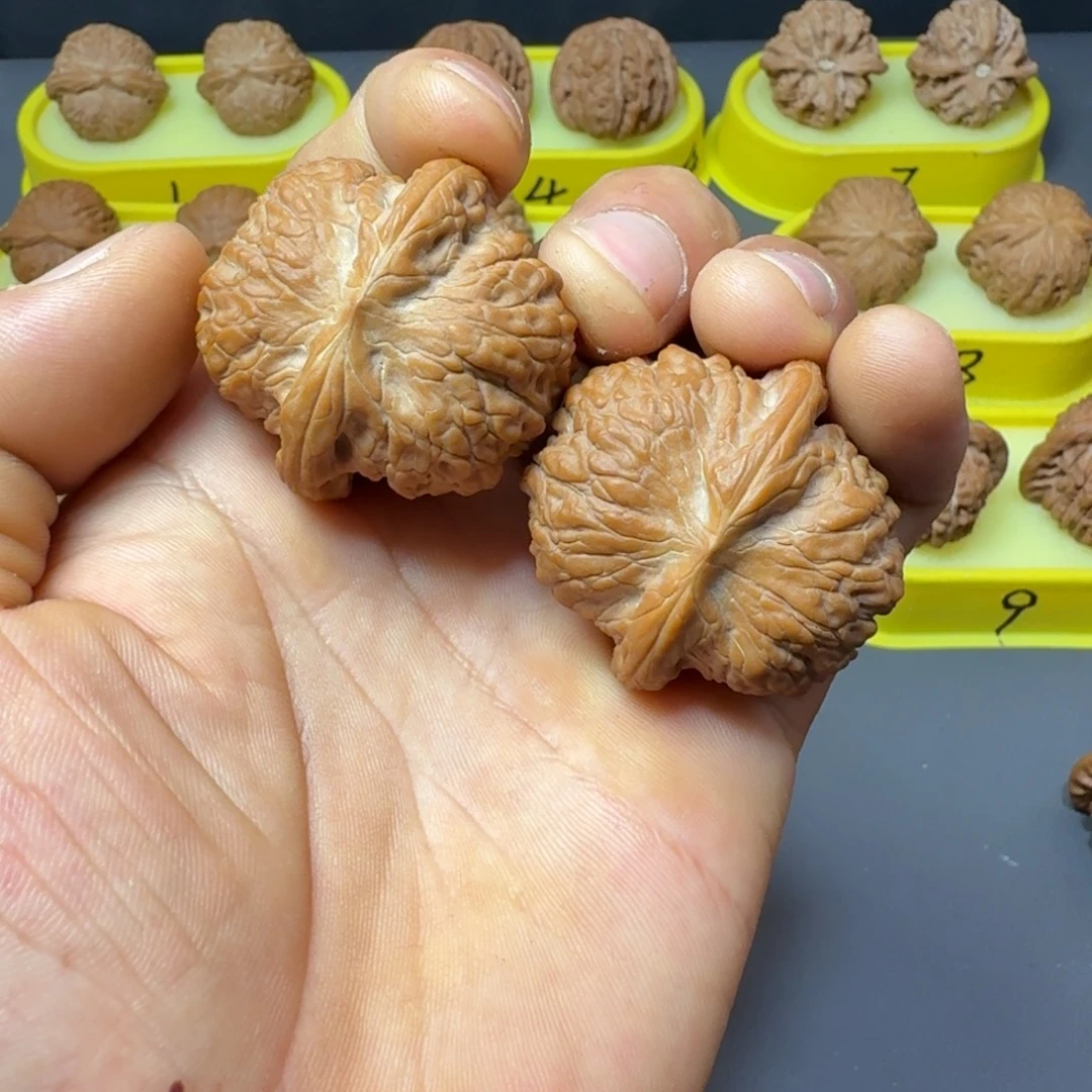 文玩核桃把件全品41雪麒麟