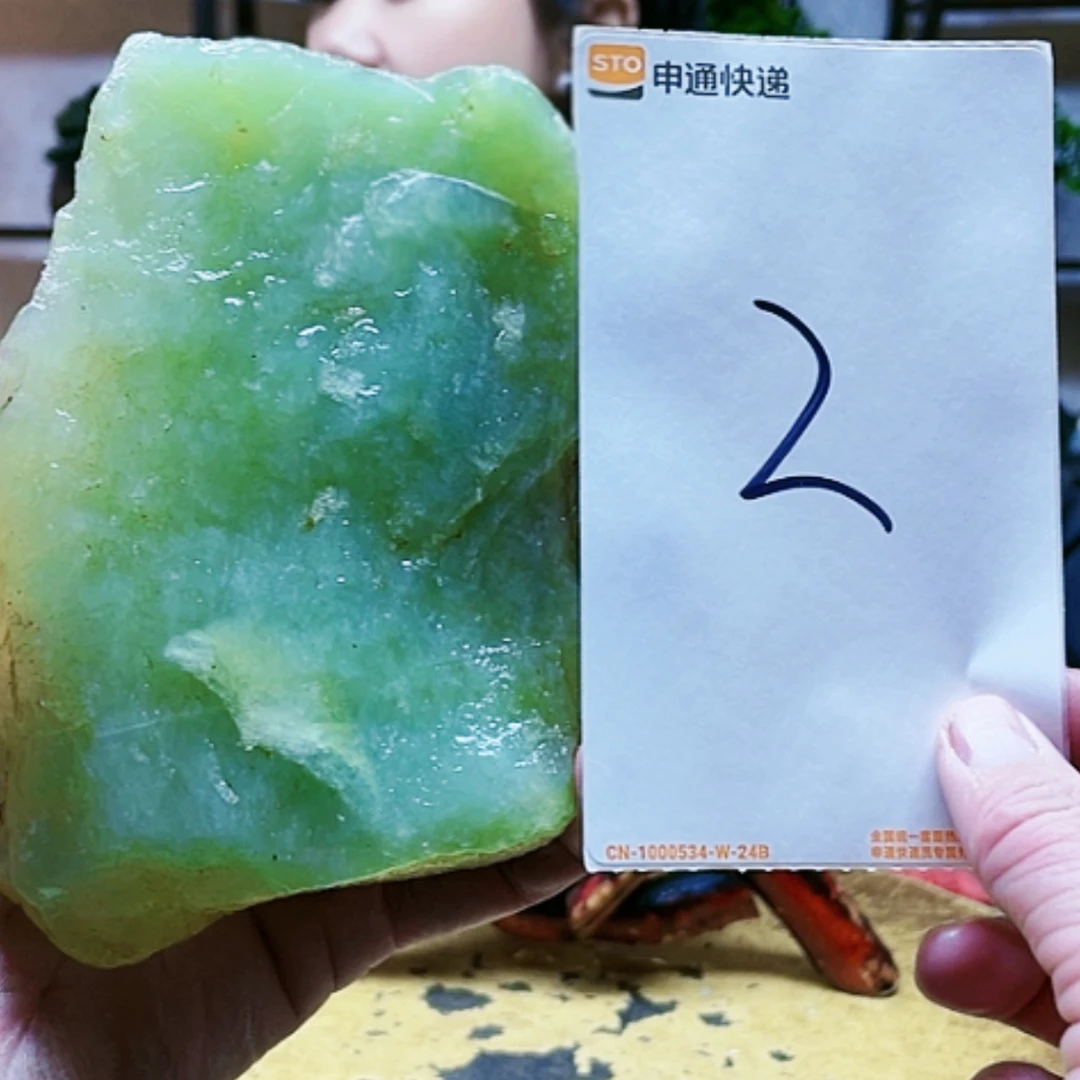 【闪购商品】蛇纹石玉原石未镶嵌：*哥