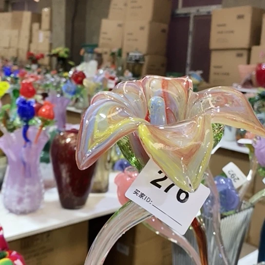 琉璃花瓶高50厘米宽12厘米