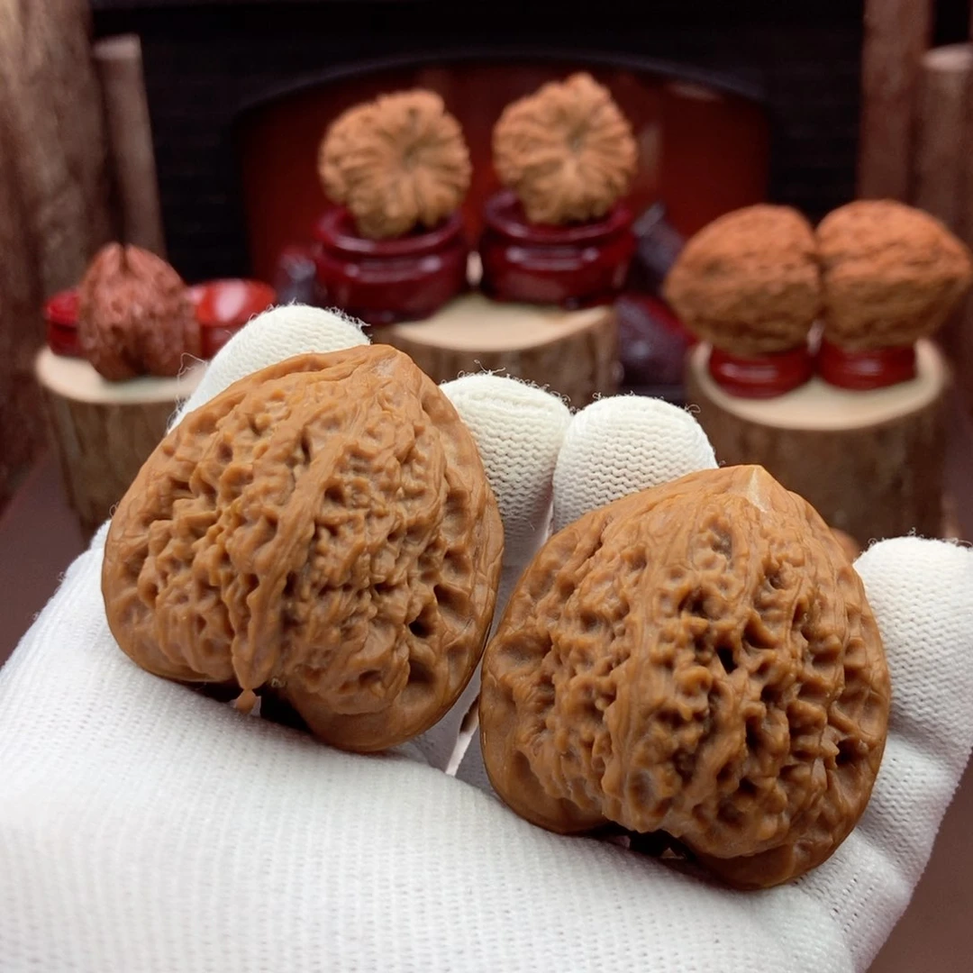 文玩核桃把件蚂蚁拉丝高炮40.39.42.5.