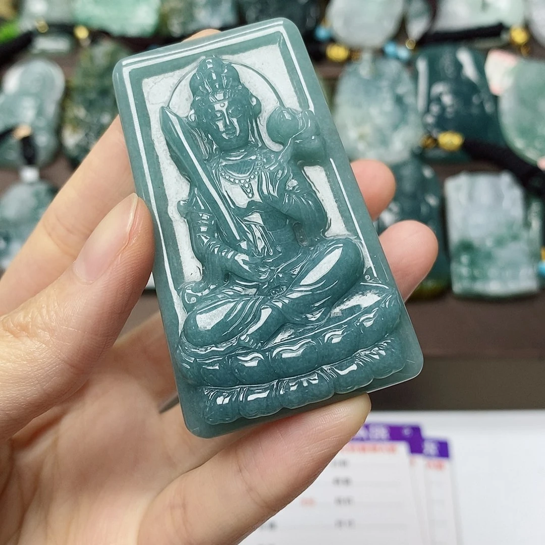 翡翠未镶嵌颈饰