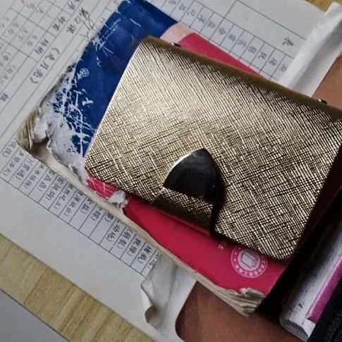 鳄鱼皮（革）卡包卡包卡包卡包