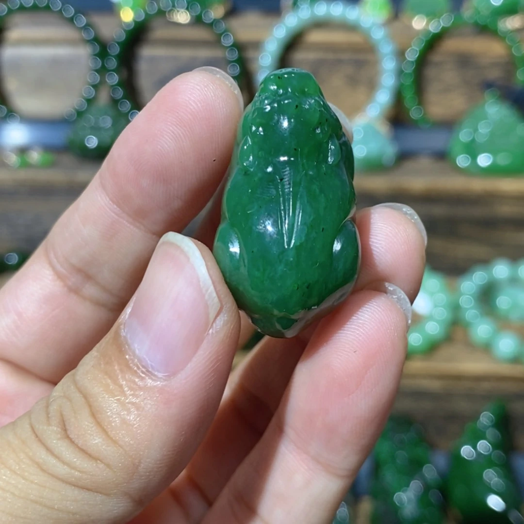 【闪购商品】和田玉未镶嵌吊坠(不含链)加拿大碧玉貔貅