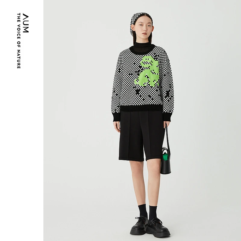 【达人专享】AUM噢姆外套女春新款黑格时尚印花O2针织衫