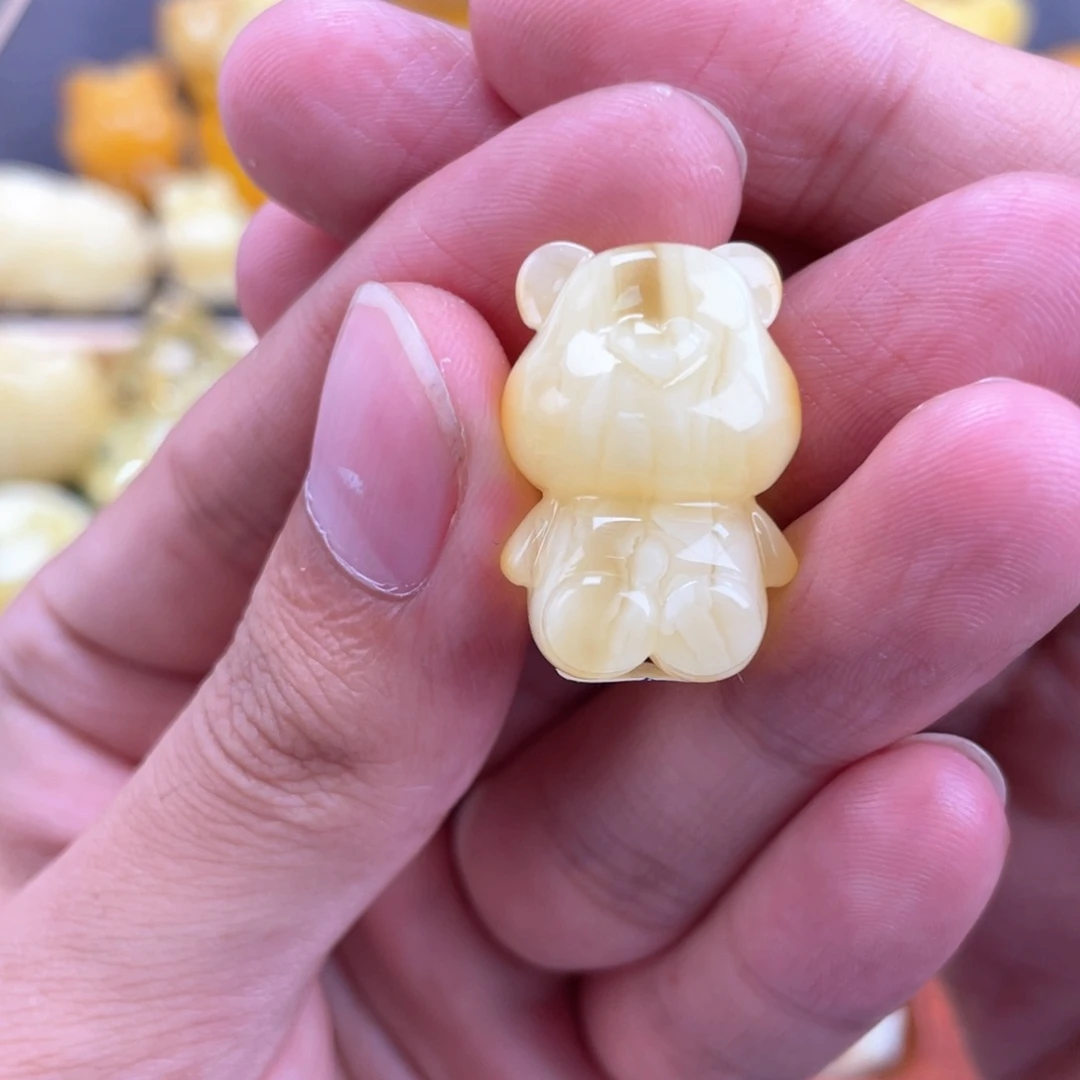 琥珀未镶嵌裸石蜜蜡
