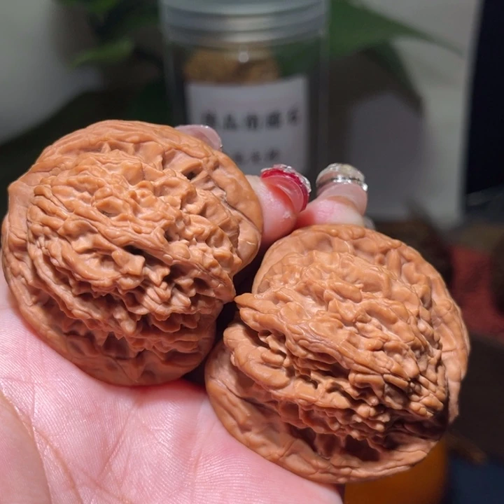 桃核把件?****?               46