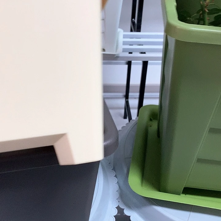 4个米色球根无托方形