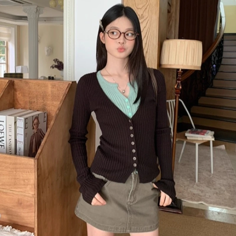 秋季女装新款复古咖绿拼接假两件上衣网红洋气修身内搭打底针织衫