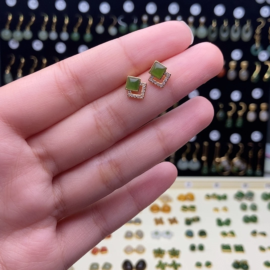 银S925镀金镶嵌和田玉耳饰