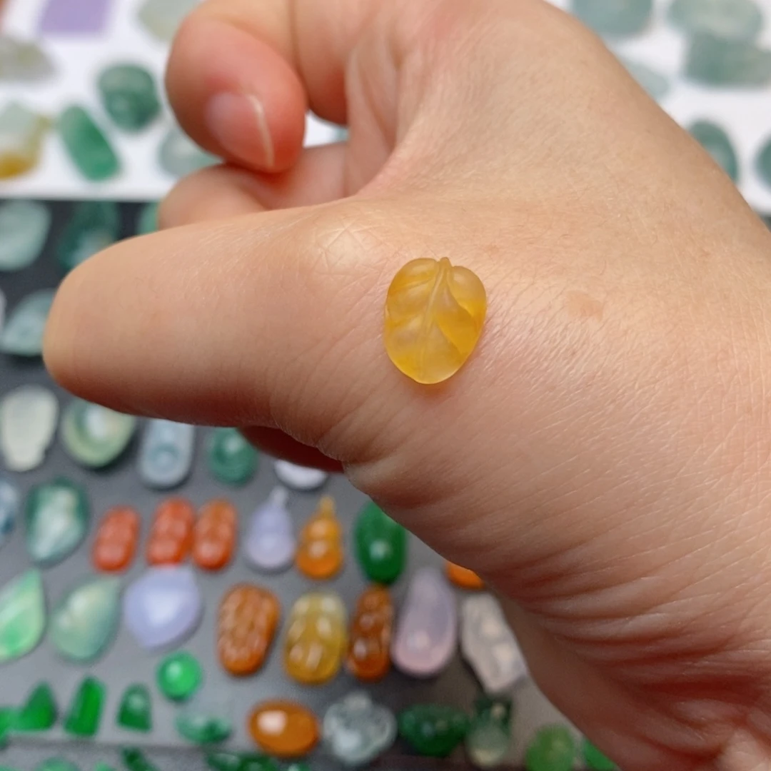 定制翡翠未镶嵌树叶