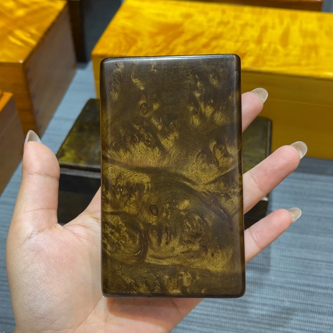 紫檀木类成套家具，阴沉烟盒细