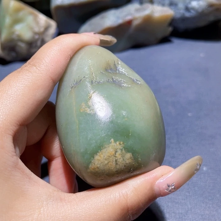和田玉（糖玉）未镶嵌珠宝奇石