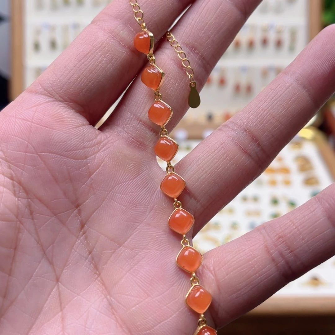 y***k和田玉银S925镶嵌耳饰