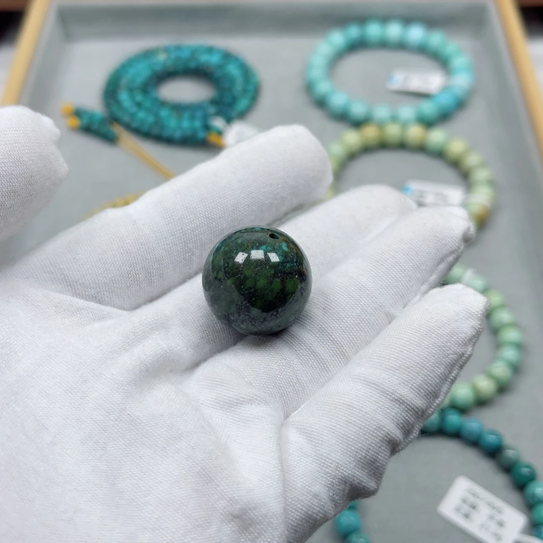 绿松石未镶嵌挂件