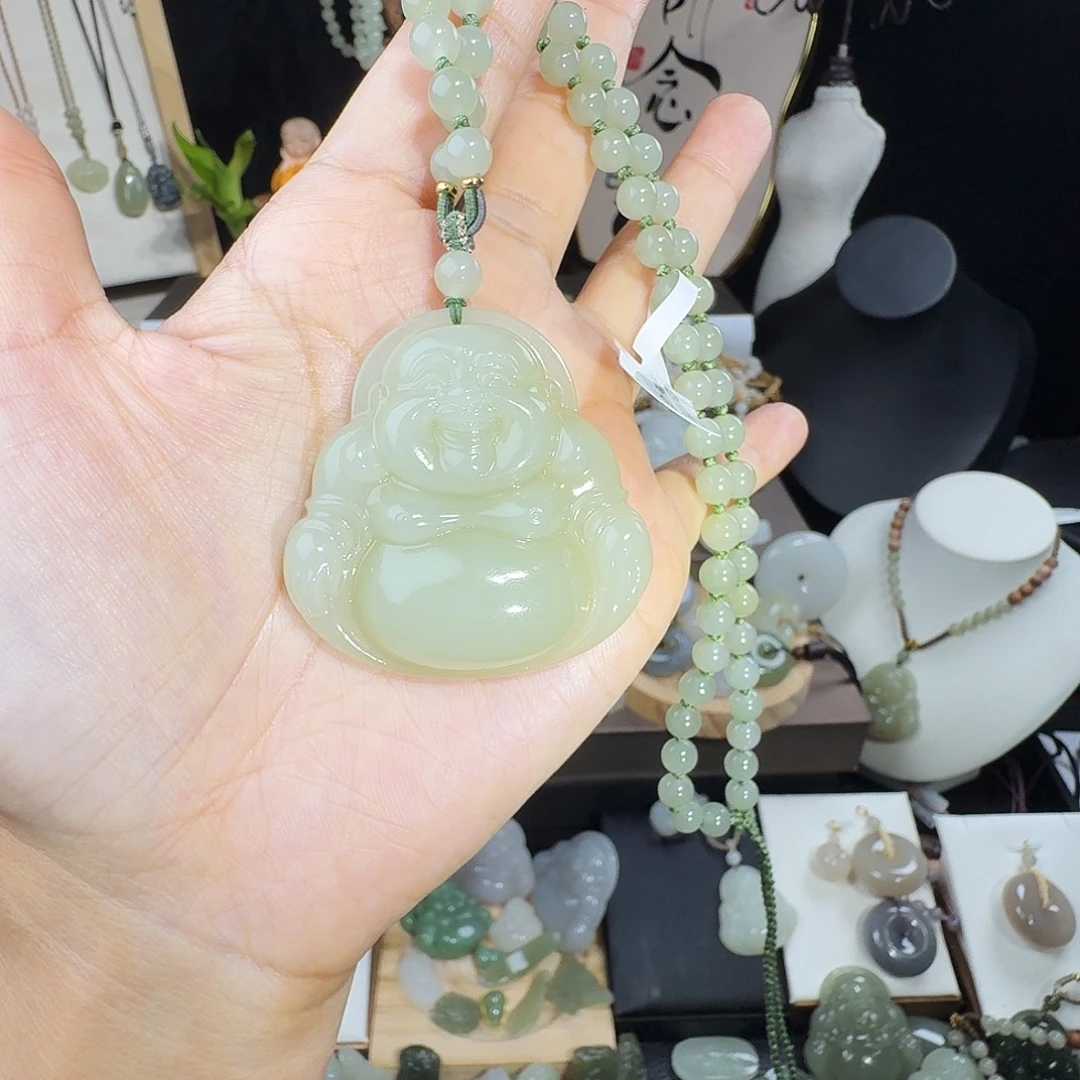 月***赎颈饰未镶嵌和田玉