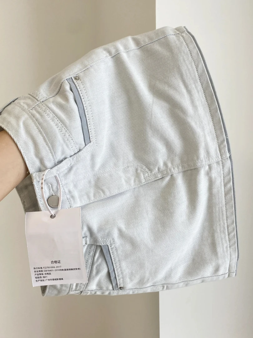 银灰高腰牛仔半身短裙女2025夏季新款辣妹显瘦防走光a字包臀裙子