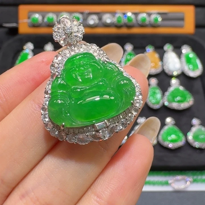 翡翠18K金镶嵌颈饰收到货48小时鉴赏期