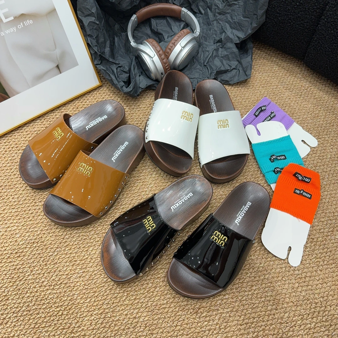 63-3183 夏季新品女软底一字带增高厚底拖鞋时尚欧版网红同款拖鞋