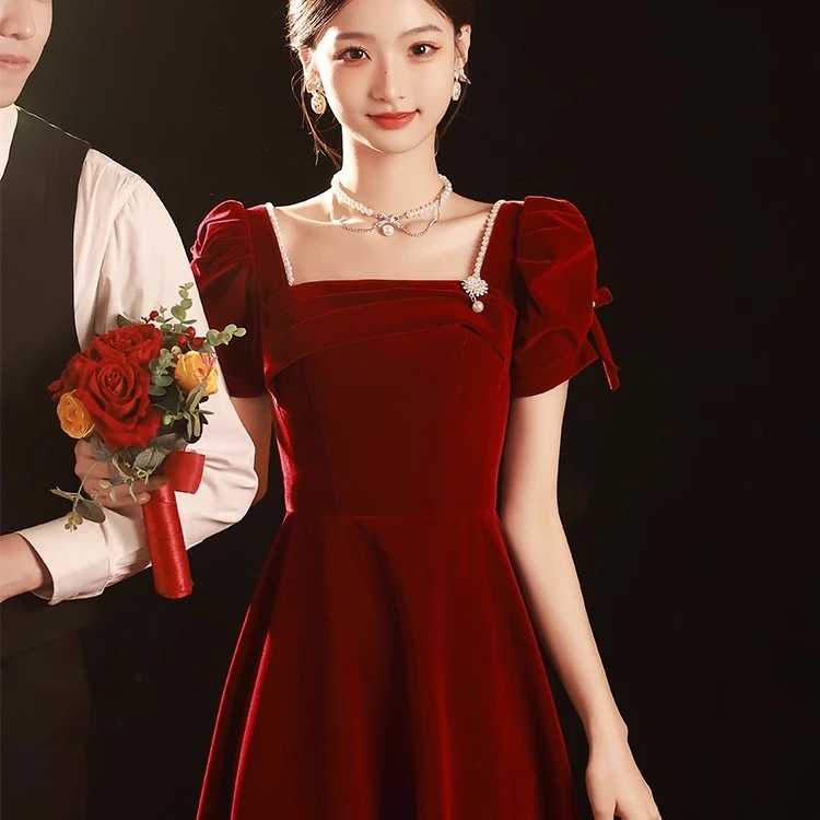 订婚结婚新娘修身婚礼礼服大码秀禾冬季长袖中式遮肚婚礼敬酒服