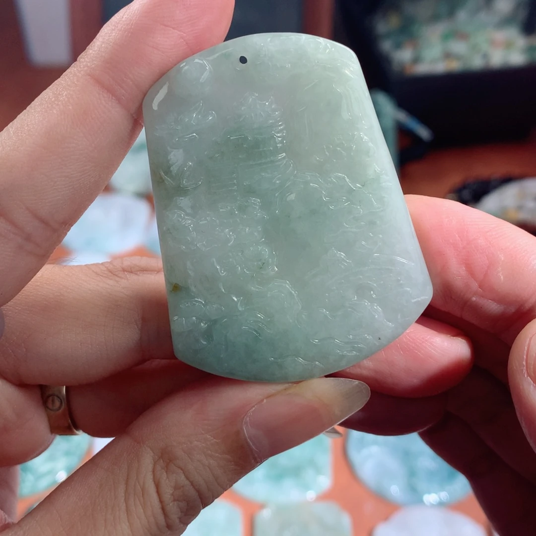 翡翠未镶嵌颈饰翡翠