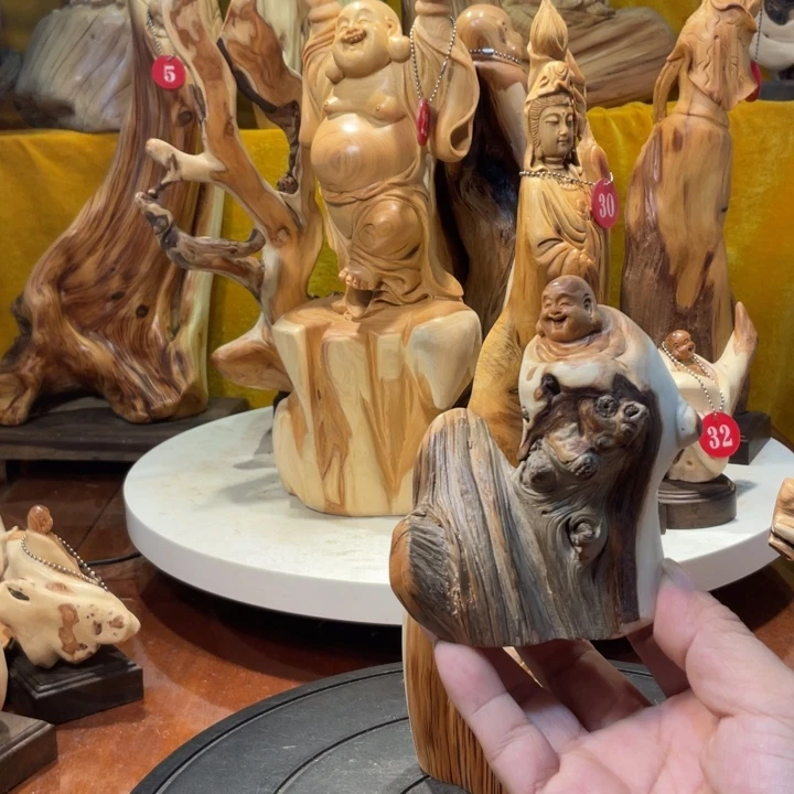 柏木（崖柏）崖柏   弥勒