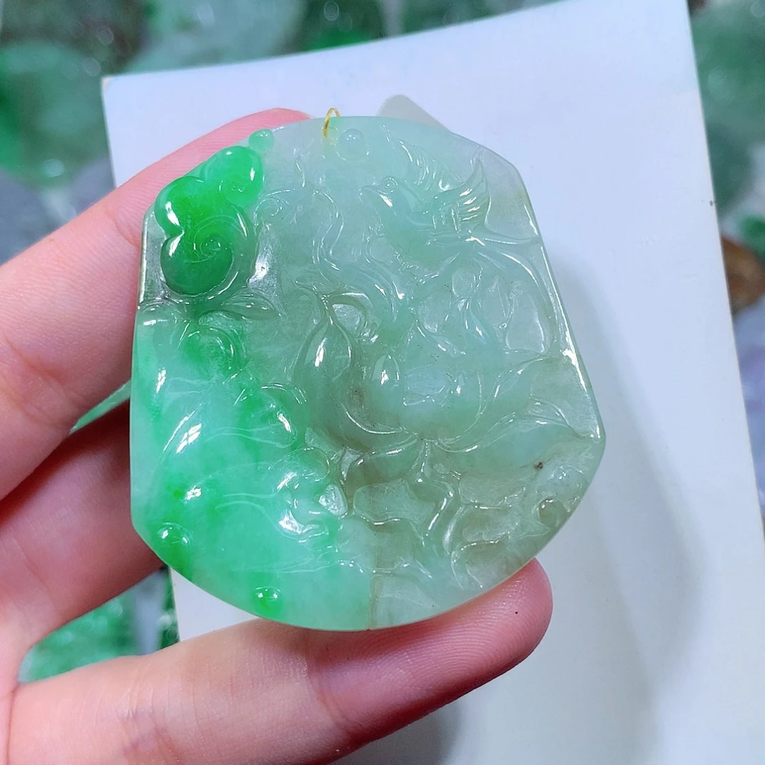 吊坠(不含链)未镶嵌翡翠
