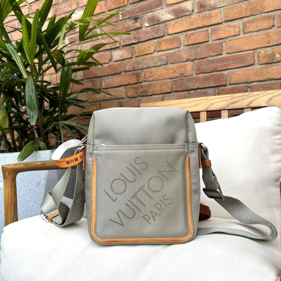 95新 LouisVuitton/路易威登 帆船系列单肩斜跨相机包