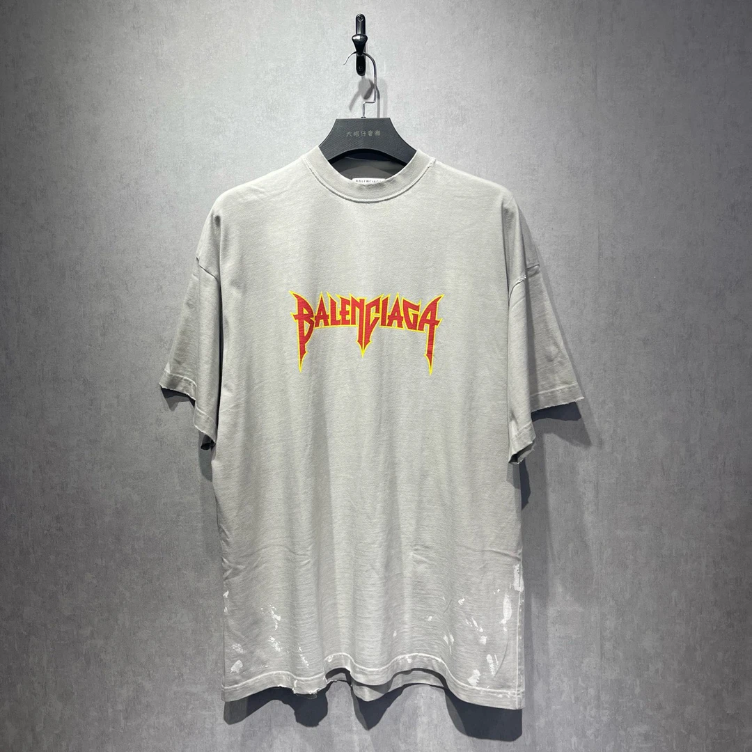 99新 Balenciaga/巴黎世家 Metallica蝙蝠侠短袖/2码/DY213994