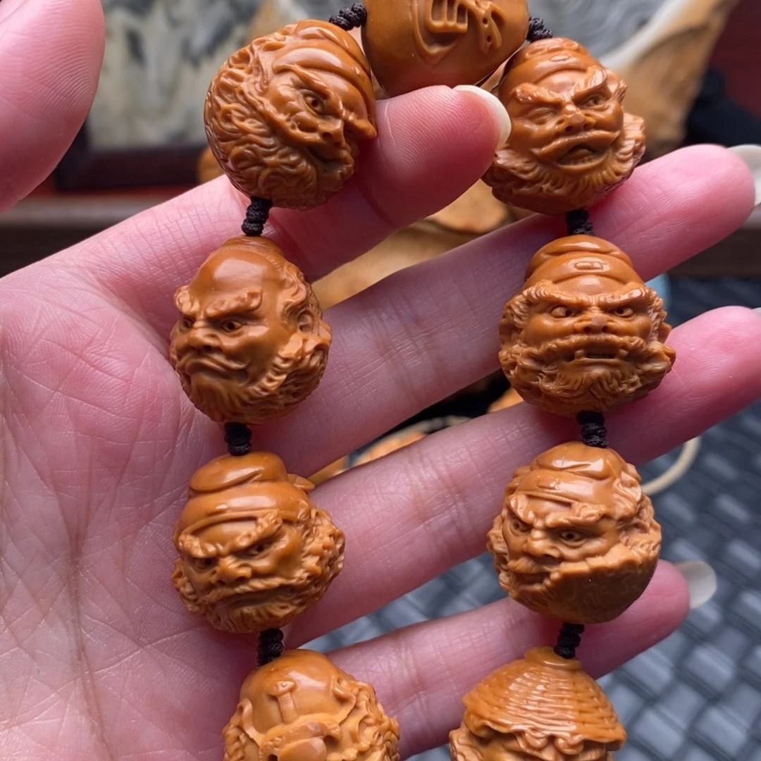 手串橄榄核钟馗头