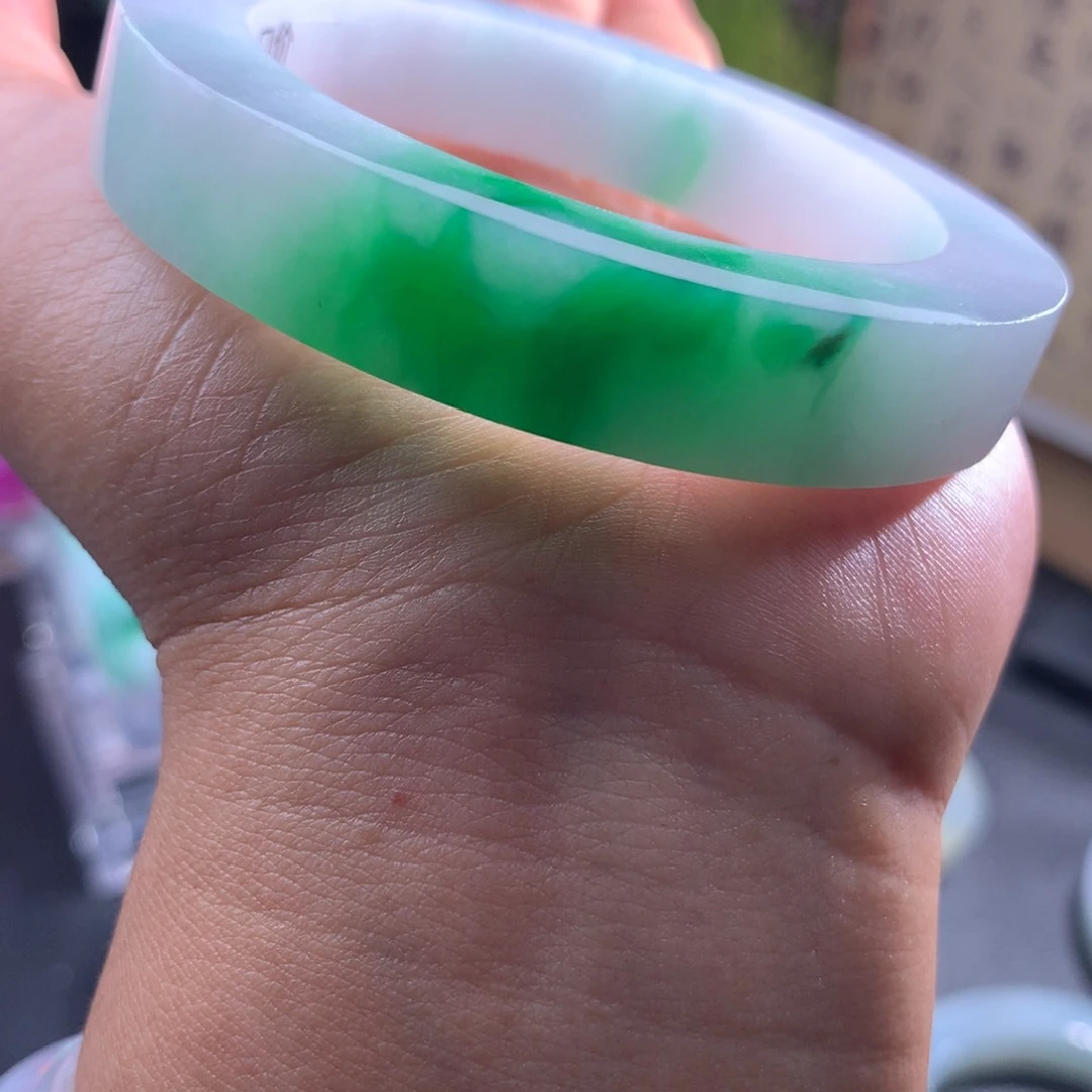 定制翡翠手镯未镶嵌j***y