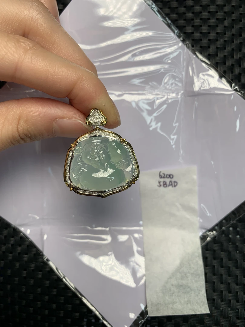 天然缅甸翡翠A货18K金镶嵌 5BAD