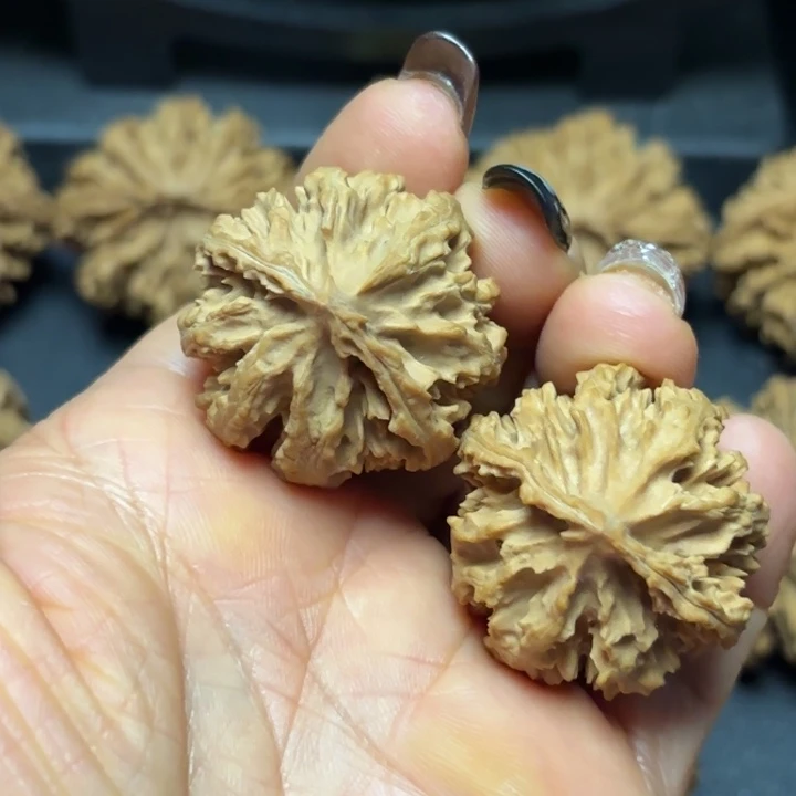 何***名文玩核桃吊坠秦岭灯笼25