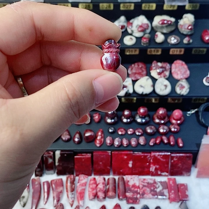 天然辰砂天然朱砂吊坠55