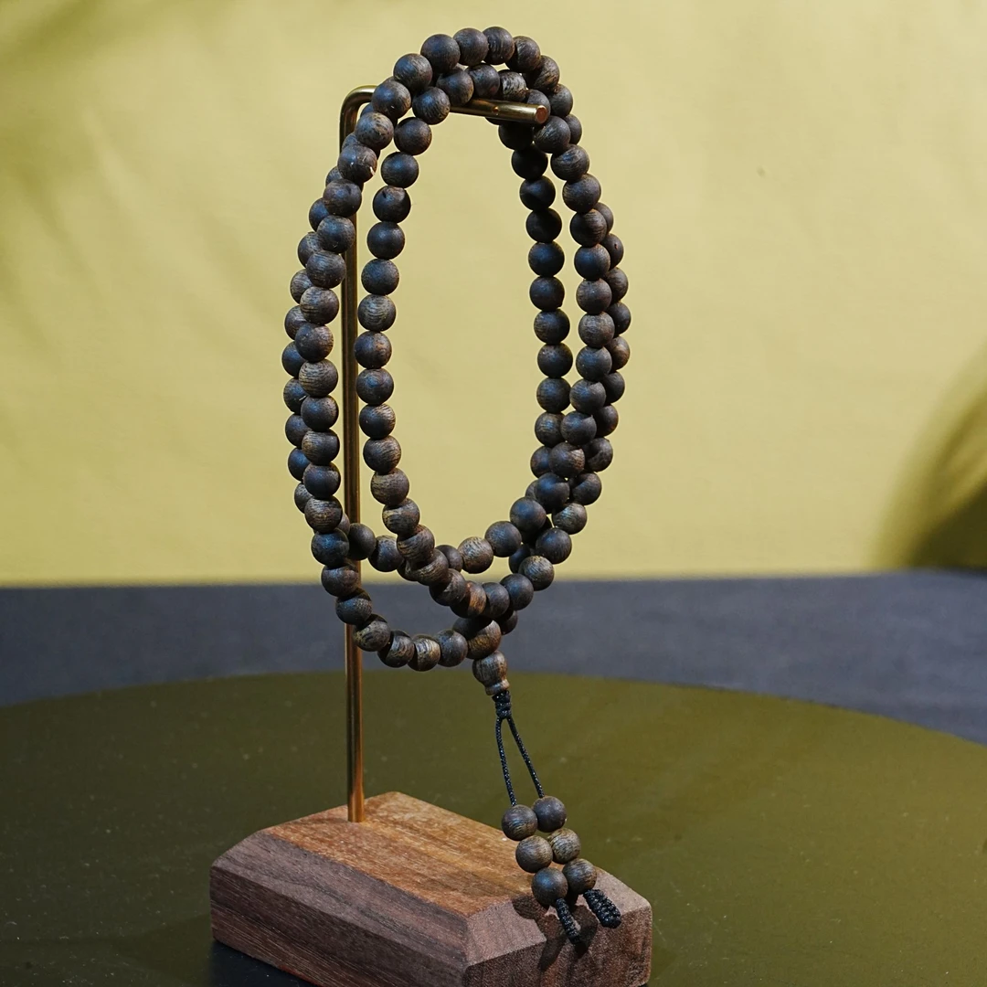 菲律宾莱特黑油软丝沉香念珠 16.8g 250918007 0.6cm 16.8g  F