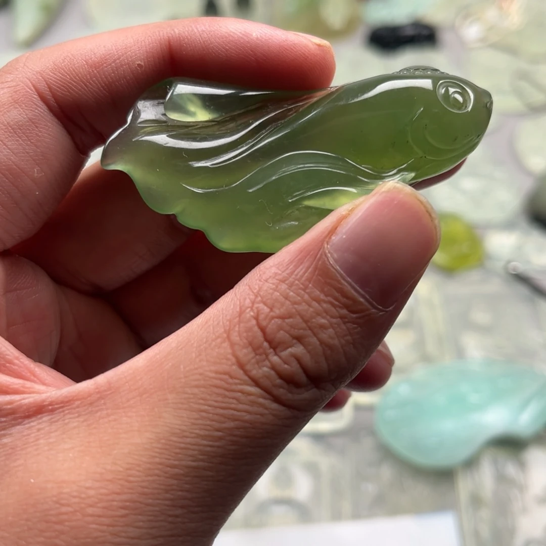 未镶嵌蛇纹石玉颈饰