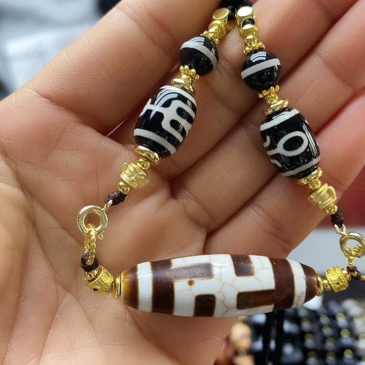 玛瑙/玉髓合金颈饰