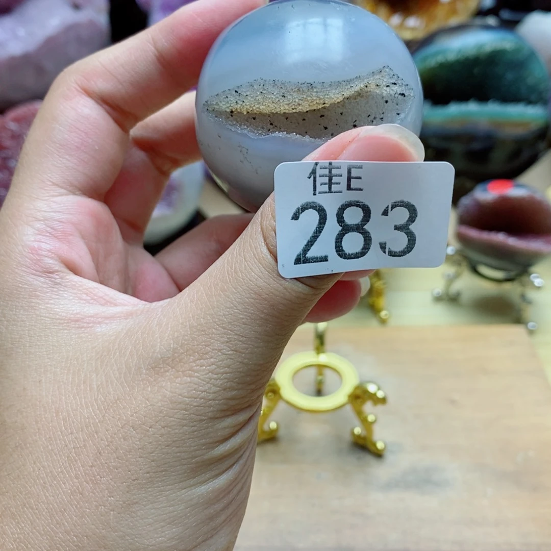 未镶嵌水晶大型摆件（非配饰）