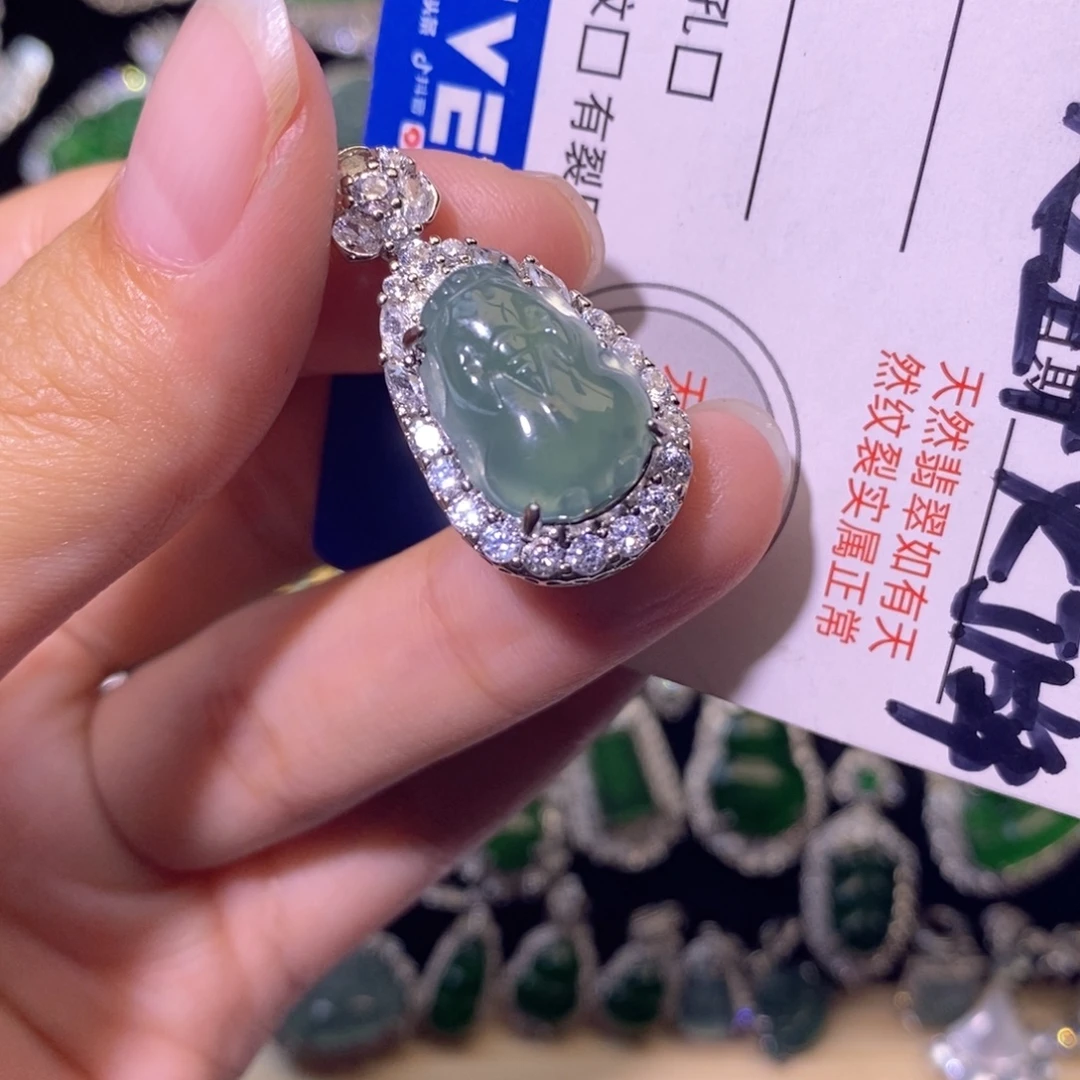 翡翠未镶嵌颈饰天然